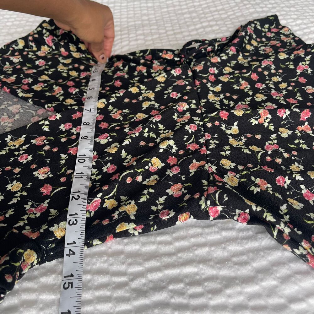Vibe Sportswear Floral Wrap Blouse XS Black Pink Ditsy Flower Peplum Top V-Neck - Picture 7 of 8